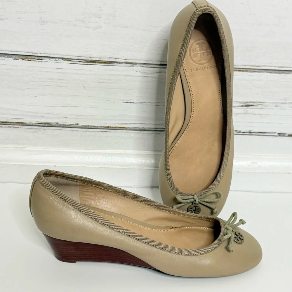 Tory Burch Leather Wedge Ballet Flats – Size 7M